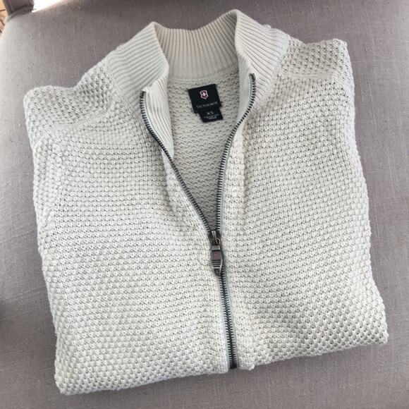 Victorinox 100% Cotton Zippered Sweater- Size XS - Picture 9 of 9